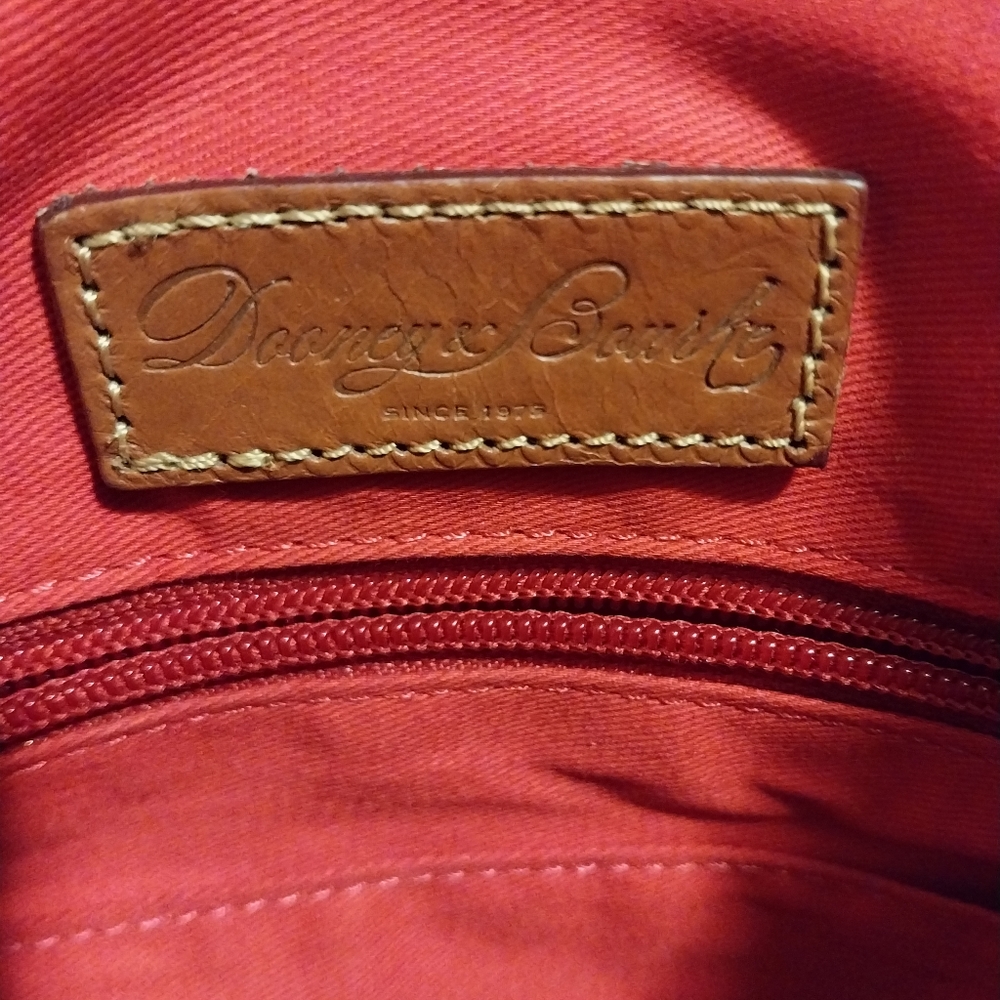 Beautiful Red Dooney tote - Picture 3 of 7